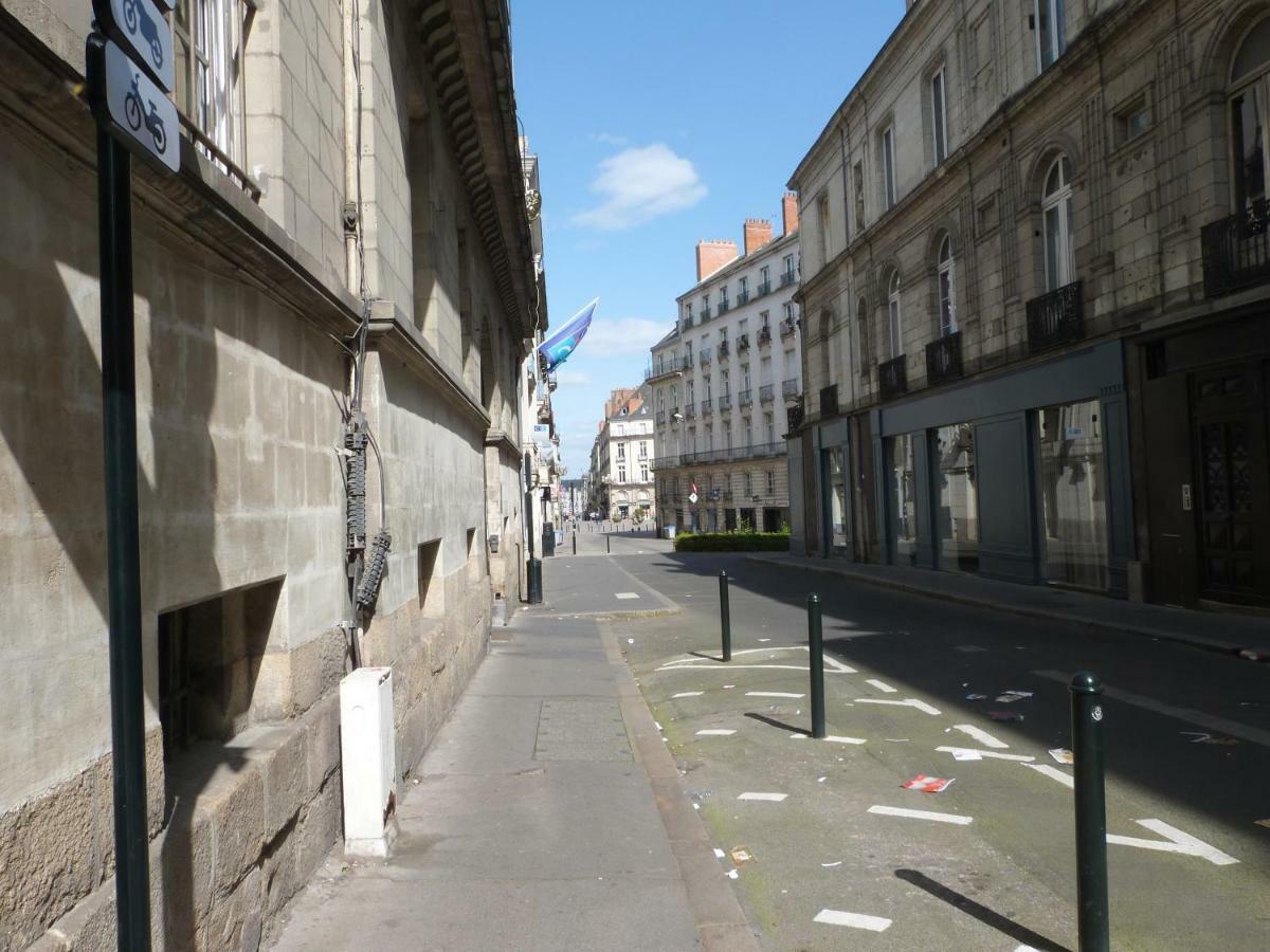 Chambre D'Hotes La Grotte De Voltaire Nantes Bagian luar foto